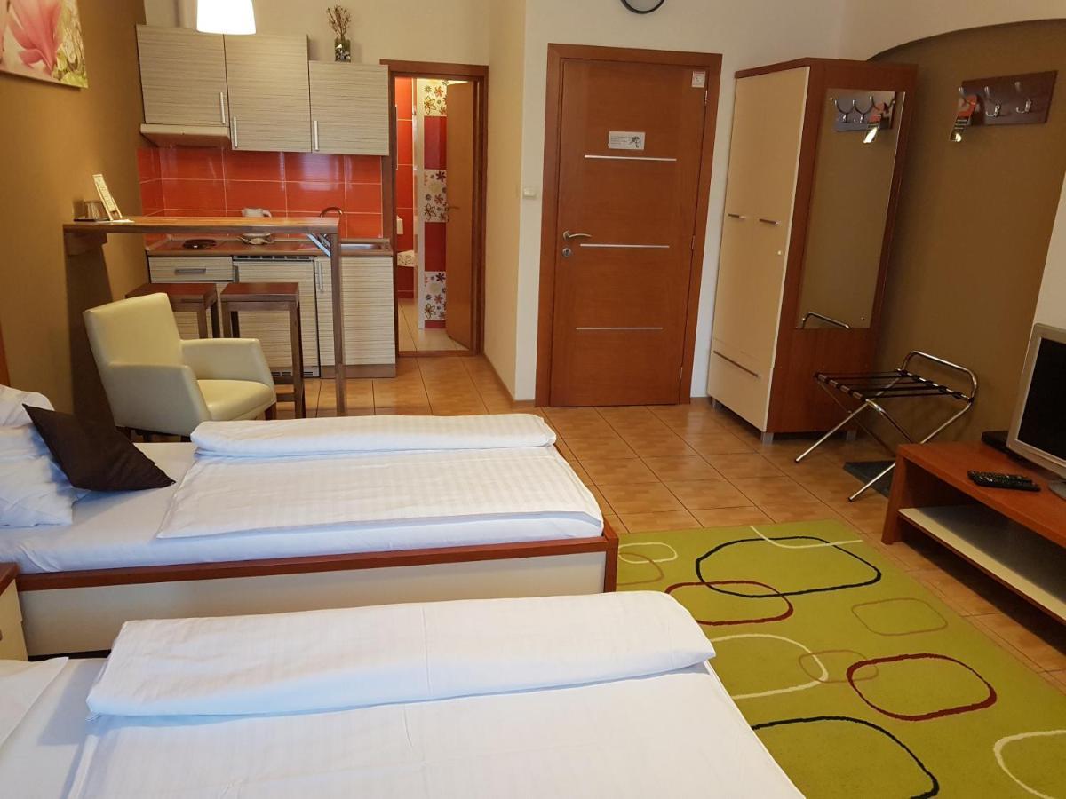 Alex Pension Preszów Zewnętrze zdjęcie